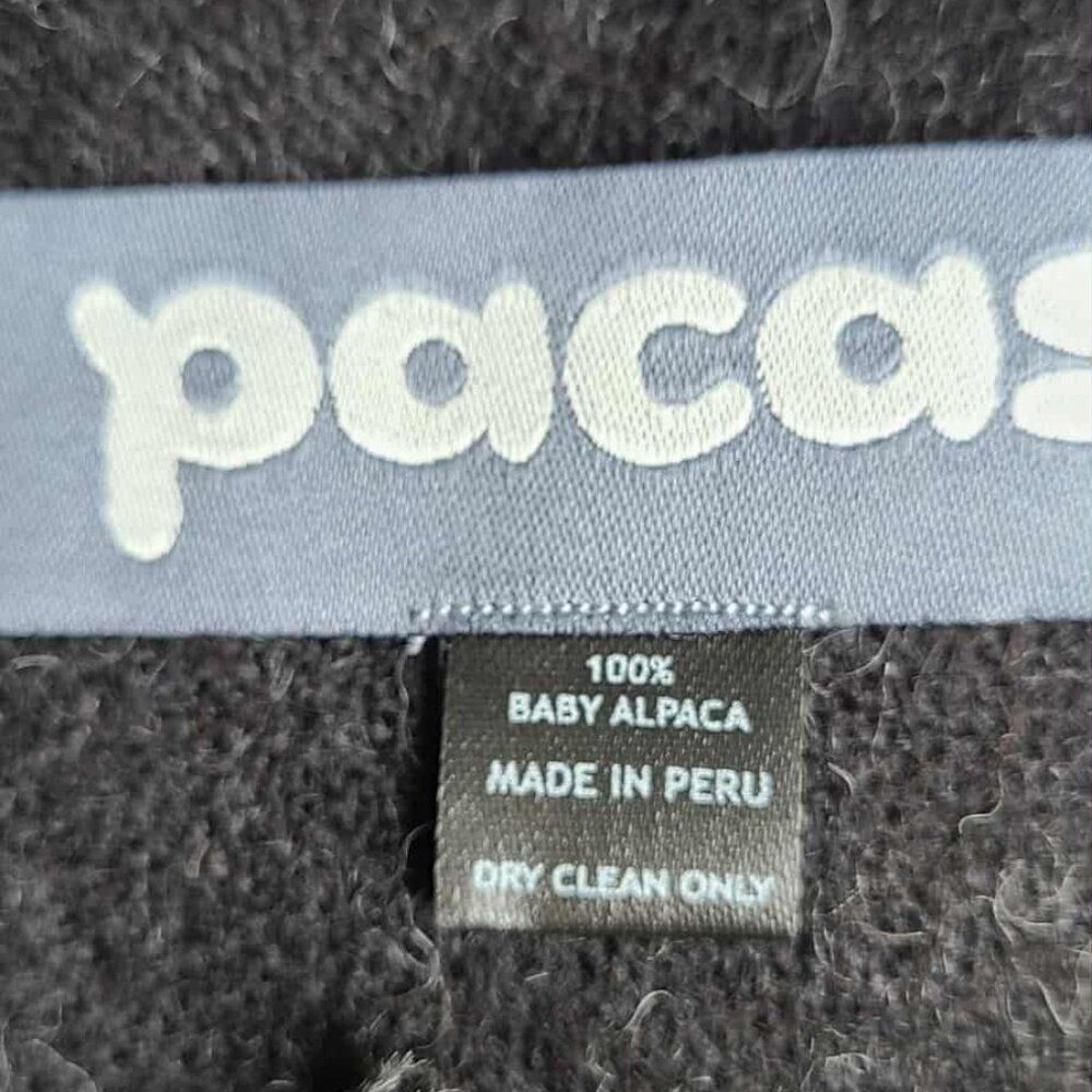 Pacas 100% Baby Alpace Throw Gray on one side Black on the other
